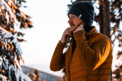 Husky Dresles M mustard pánská péřová vesta