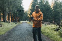 Husky Sauri M red pánska softshell bunda