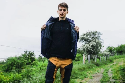 Husky Salien M lt. green pánská softshell vesta