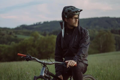 Husky Luma M black pánská ultralehká bunda