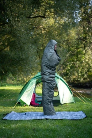 Husky Ruby dark green syntetický třísezónní spacák