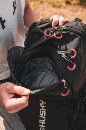 Husky Clever 30l černý turistický batoh