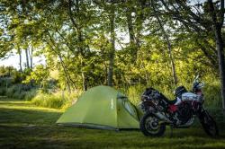 Husky Sawaj Camel 2 zelený ultralehký stan + sleva 400,- na příslušenství