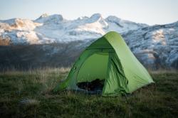 Husky Sawaj Camel 2 zelený ultralehký stan + sleva 400,- na příslušenství