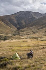 Husky Sawaj Camel 2 zelený ultralight stan + zľava 400,- na príslušenstvo