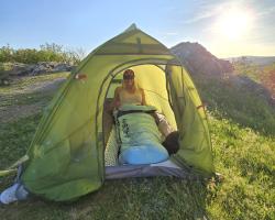 Husky Sawaj Camel 2 zelený ultralight stan + zľava 400,- na príslušenstvo