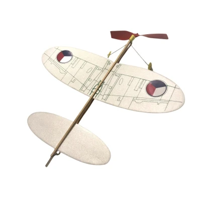 Populární KOMÁR na gumu SPITFIRE
