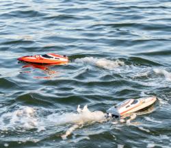 IQ models Loď na dálkové ovládání V003 červená