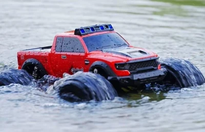 IQ models Pickup červený proporcionální RC obojživelník