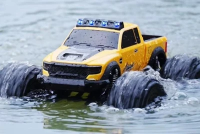 IQ models Pickup žlutý proporcionální RC obojživelník