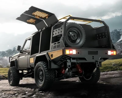 IQ models RC auto Land Cruiser TOYOTA Supertourer - stříbrná + náhradní akumulátor