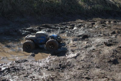 IQ models RC auto Monster Truck VORTEX 1/12, 46 km/h+ voděodolné modré
