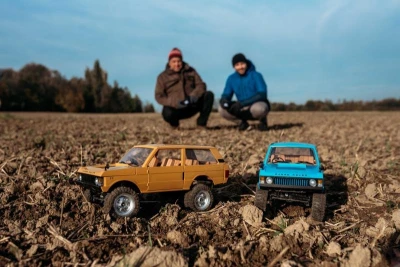 IQ models Range Rover 1970 modré RC auto