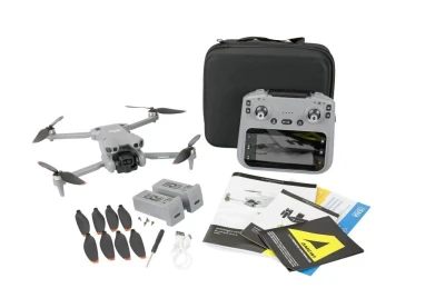 IQ models AMXFlight X5CPro šedý RC dron s HD kamerou a displejem ve vysílači