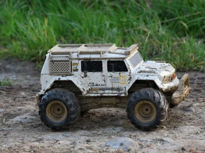 IQ models RC obojživelné zásahové vozidlo SWAT 1/14
