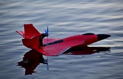 IQ models RC Stíhačka Raptor-650 červená