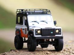 IQ models RMT LAND ROVER TRAIL V2.0. 1/12 - bílý IQ models RMT LAND ROVER TRAIL V2.0. 1/12 - bílý