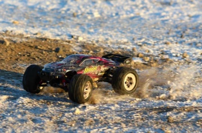 IQ models Truggy Racer 4WD 1:16 2.4GHz - růžová