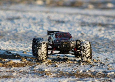 IQ models Truggy Racer 4WD 1:16 2.4GHz - růžová