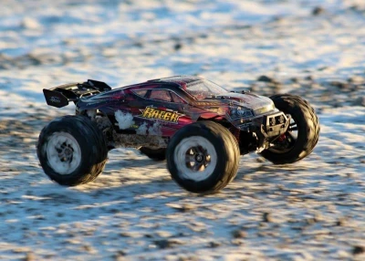 IQ models Truggy Racer 4WD 1:16 2.4GHz - růžová
