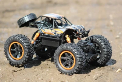 IQ models MZ-Climb 1/14 a XXL, oranžová a modrá sada dvou RC terénních aut