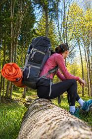 Kubisport Batoh Mountains 75 L na náročnú horskú turistiku čierny