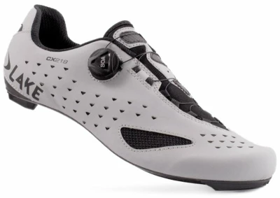 Lake CX219 Carbon reflexní stříbrná/černá tretry + sleva 500,- na příslušenství