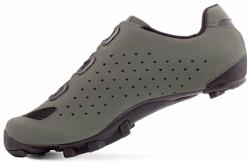 Lake MX238 Gravel Carbon khaki tretry + sleva 500,- na příslušenství