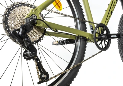 Leader Fox MXC GENT ARMY GREEN (9 SPEED) dětské horské kolo + výbava zdarma