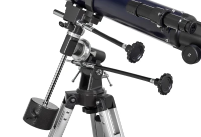 Levenhuk New Skyline BASE 70/900 EQ1 teleskop