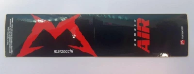 Marzocchi NA Tlumiče Bomber CR nálepka
