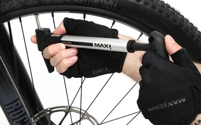 Max1 Minima stříbrná hustilka na kolo