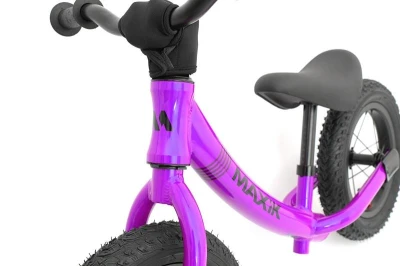 Max1 MAXÍK Evo Lite magenta/fialové dětské odrážedlo