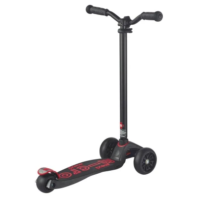 Micro Maxi Deluxe Pro black-red koloběžka + sleva 300,- na příslušenství