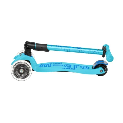 Maxi Micro Deluxe - bright blue LED skládací koloběžka