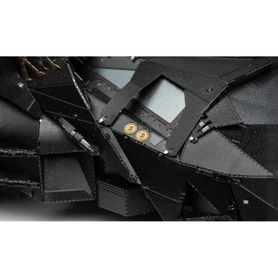 Metal Earth Luxusní ocelová stavebnice Batman Tumbler