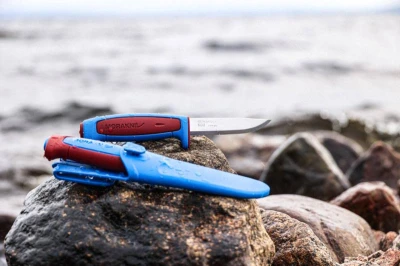 Morakniv Basic 546 Color of the Year 2025 (S) Dala Red/Siljan Blue pracovní nůž