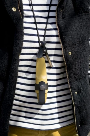 Morakniv Eldris (S) Yellow Neck Knife Kit box