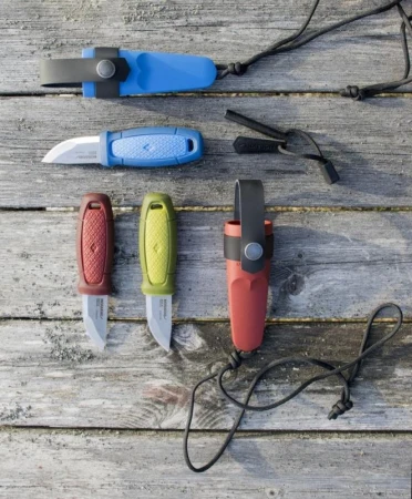 Morakniv Eldris (S) Yellow Neck Knife Kit box