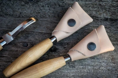 Morakniv Hook Knife 164 S Left řezbářský nůž s koženým pouzdrem