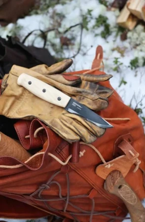 Morakniv Wit BlackBlade (S) Ash Wood Bushcraft Knife
