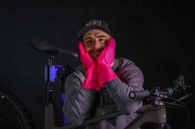 Muc-off mycí rukavice Deep Scrubber Gloves vel. M pár