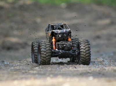 MZ-CLIMB - supersilný crawler 1/14 - oranžová