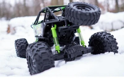 IQ models Vodotěsný MZ-SHARK 1/10 -zelený + sleva 400,- na příslušenství