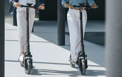 Navee V25i Pro II šedá elektrická koloběžka