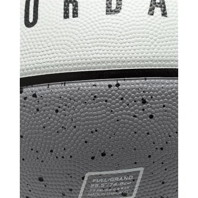 Nike JORDAN PLAYGROUND 8P 07 CG/WH/BK basketbalový míč
