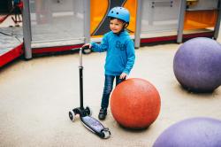 Nils Fun HLB1310 s LED čierna detská trojkolobežka