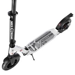 Nils Extreme HM208T bílá odpružená koloběžka s ruční brzdou