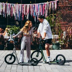 Nils WH10121 16/12 kolobežka s pumpovanými kolesami