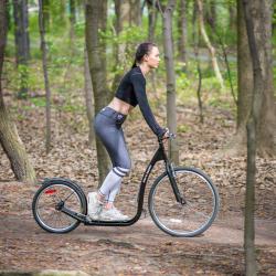 Nils WHS261 26/20 čierna kolobežka s pumpovanými kolesami